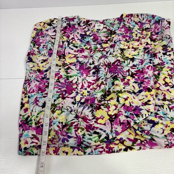 CAbi Colorful Floral Sleeveless Blouse with Peekaboo Back Size Medium JJ0691 - Picture 5 of 9